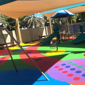 Pavimento multicolor para parques infantiles con gránulos de EPDM